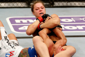 dfcc1368-022715-UFC-Ronda-Rousey-Liz-Carmouche-JL-PI